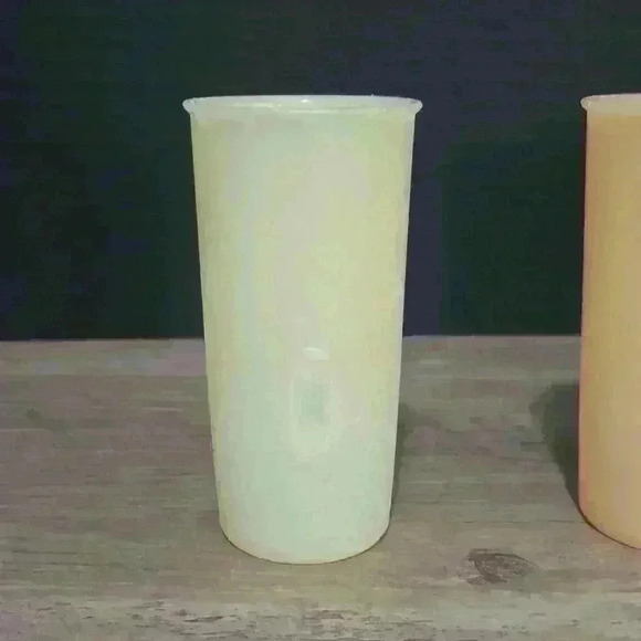 Vintage Tupperware Cups  117 set of 3 - Picture 2 of 7